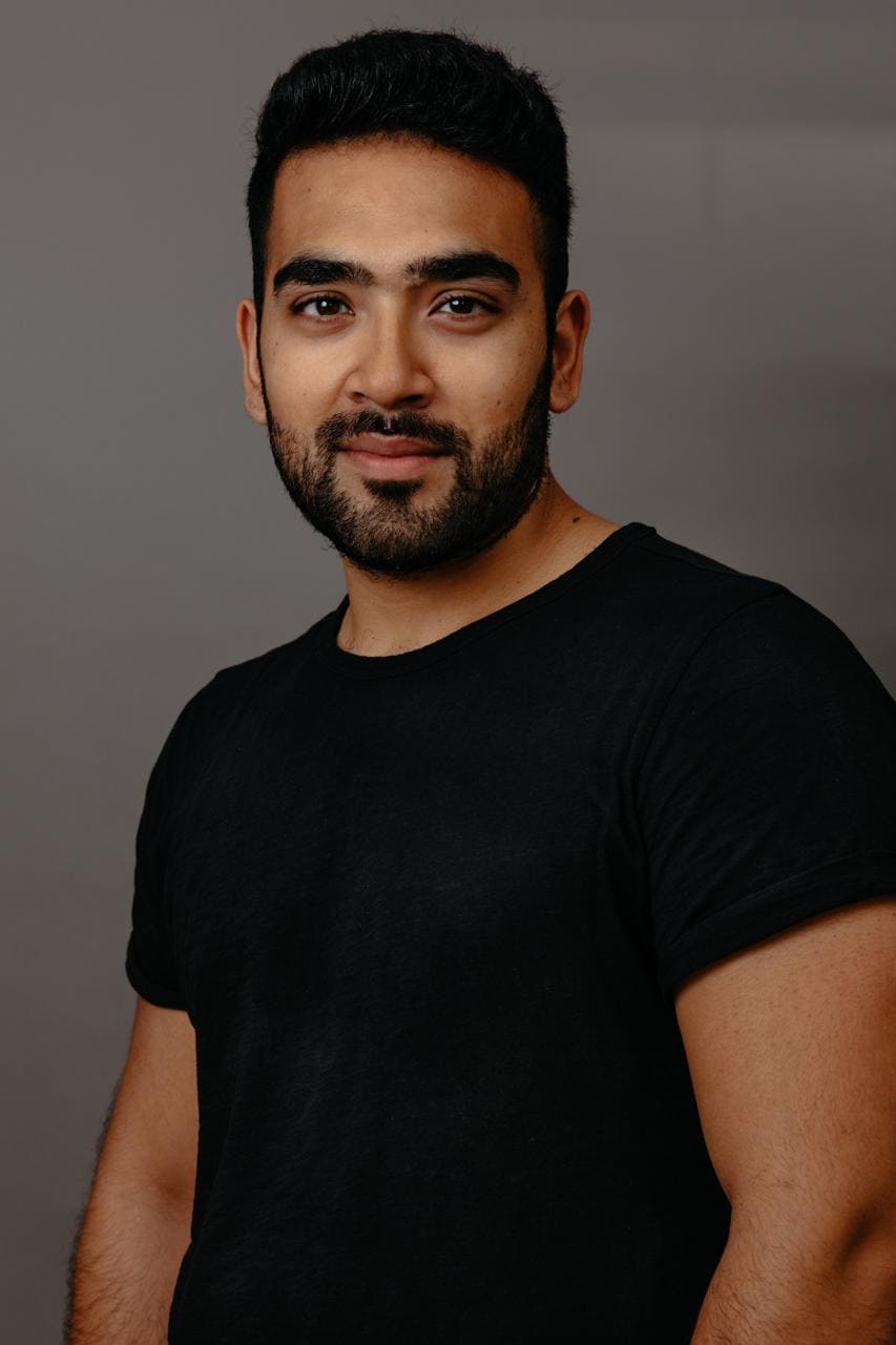 Hashaam D Khan